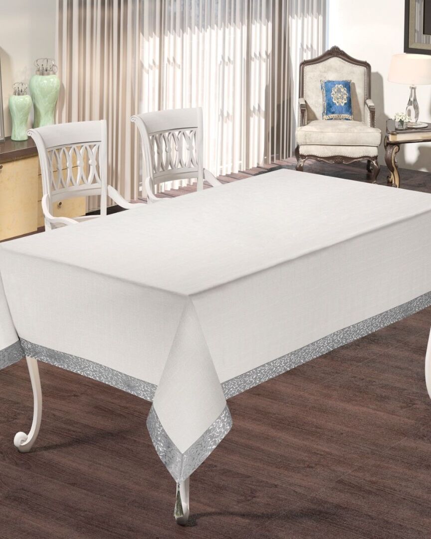 Турецька скатертина з кружевом 